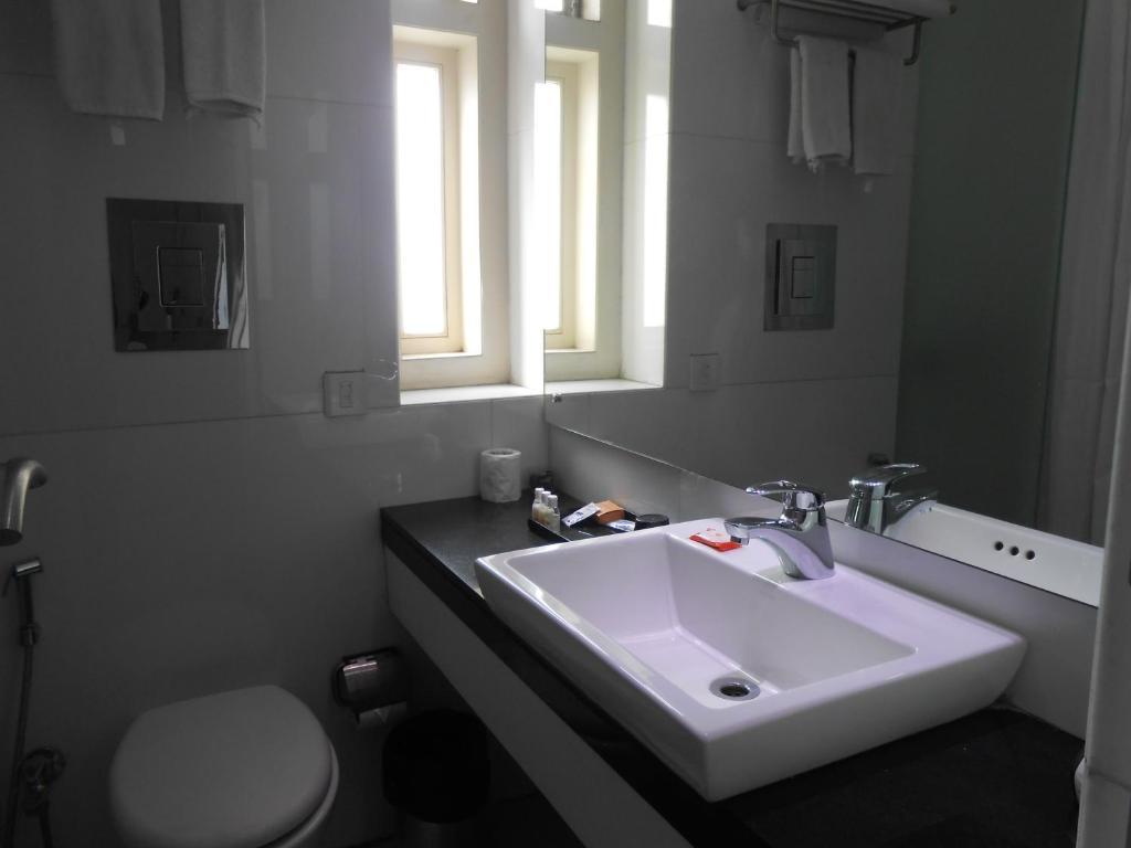 Sapphire Suite Колката Номер фото